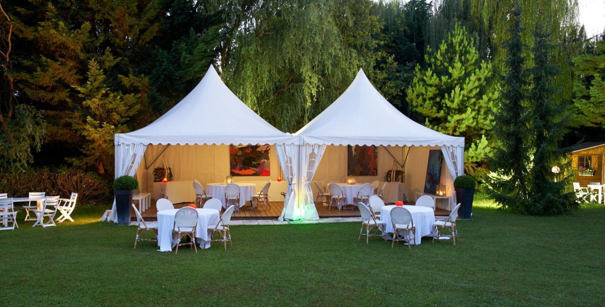 Hotel Les Jardins D'Adalric Obernai Esterno foto